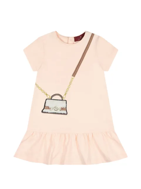 Aigner Kids vestido con volantes y bolso estampado