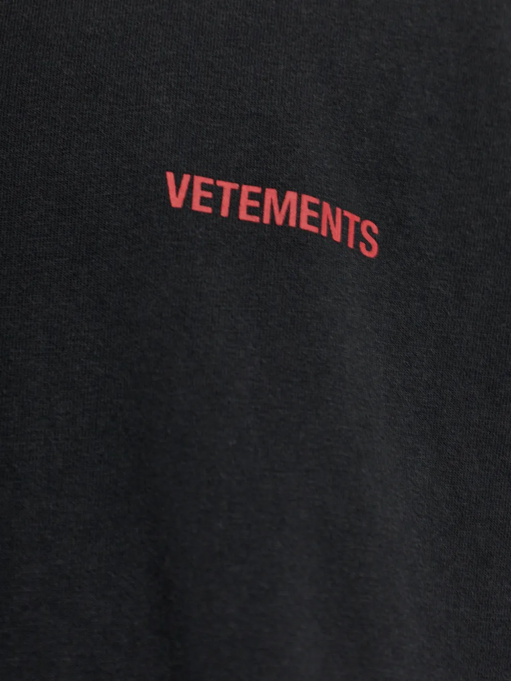 VETEMENTS T-shirt met logoprint Zwart