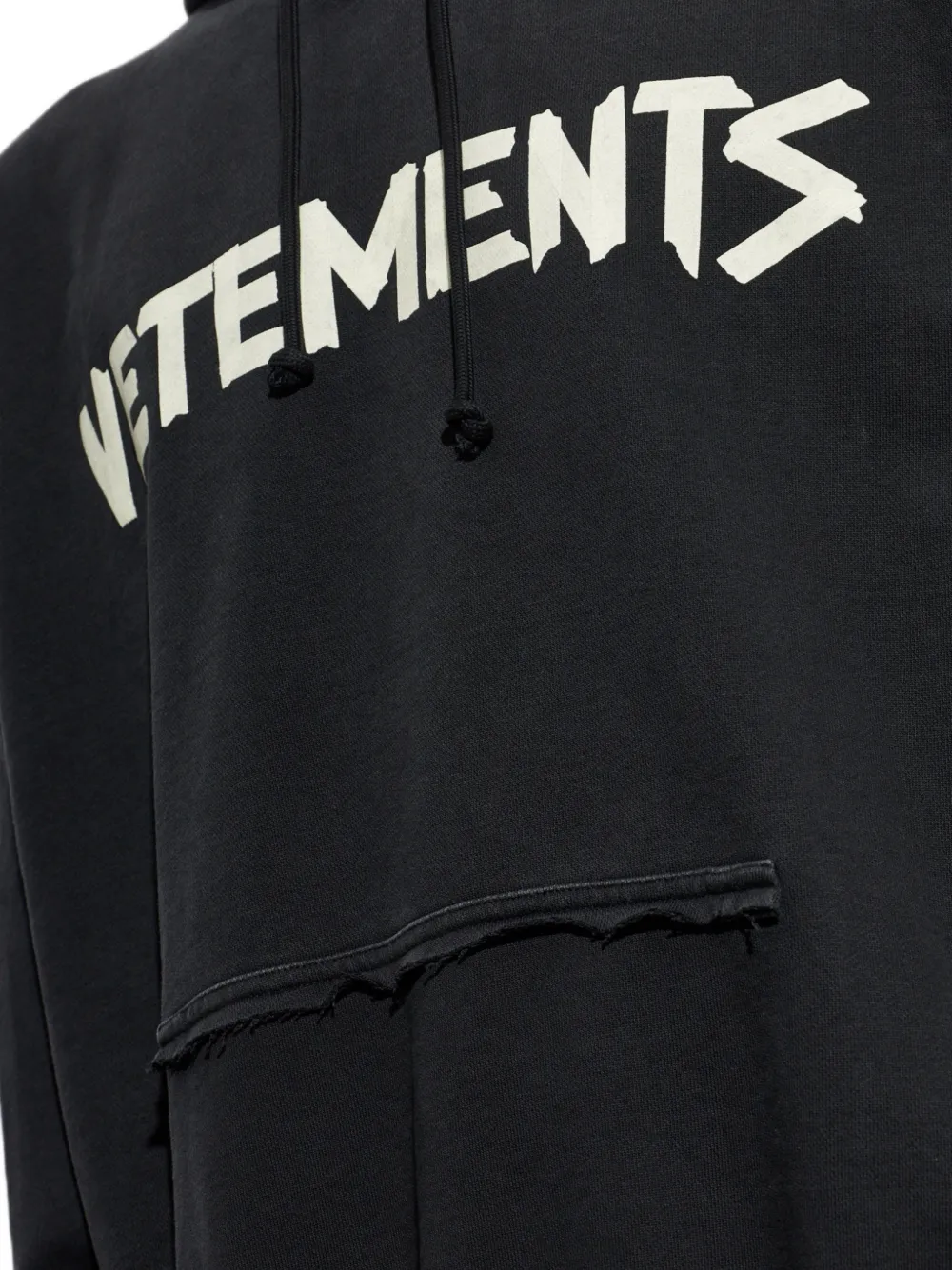 VETEMENTS Gerafelde hoodie met logoprint Zwart