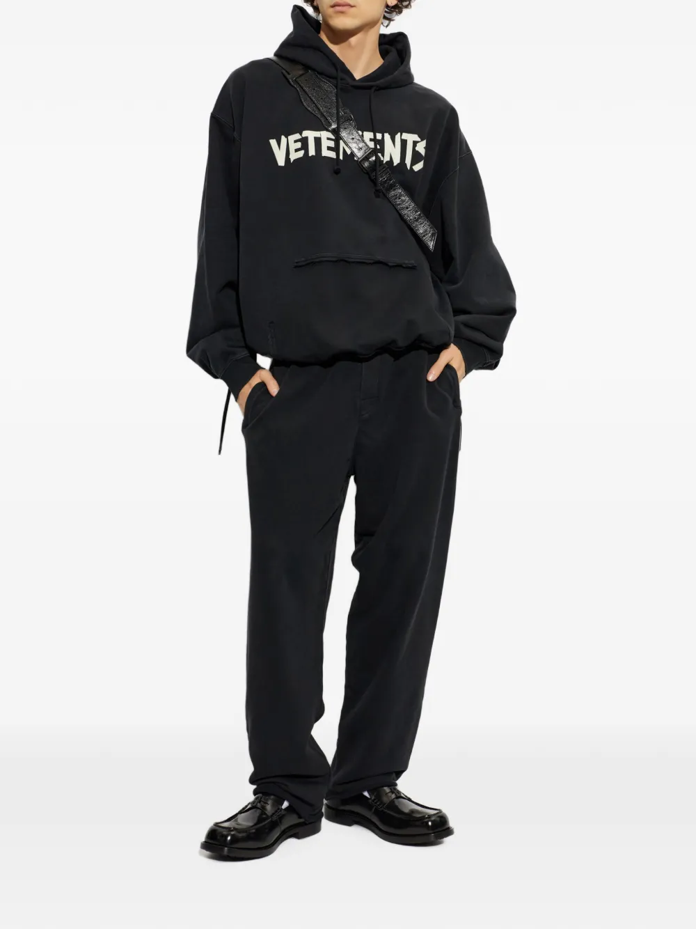 VETEMENTS Gerafelde hoodie met logoprint Zwart