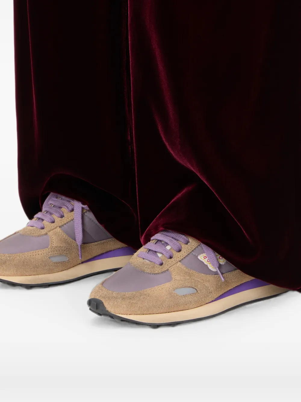 Valentino Garavani Sneakers van leer en nylon met geborduurde vlinder Paars
