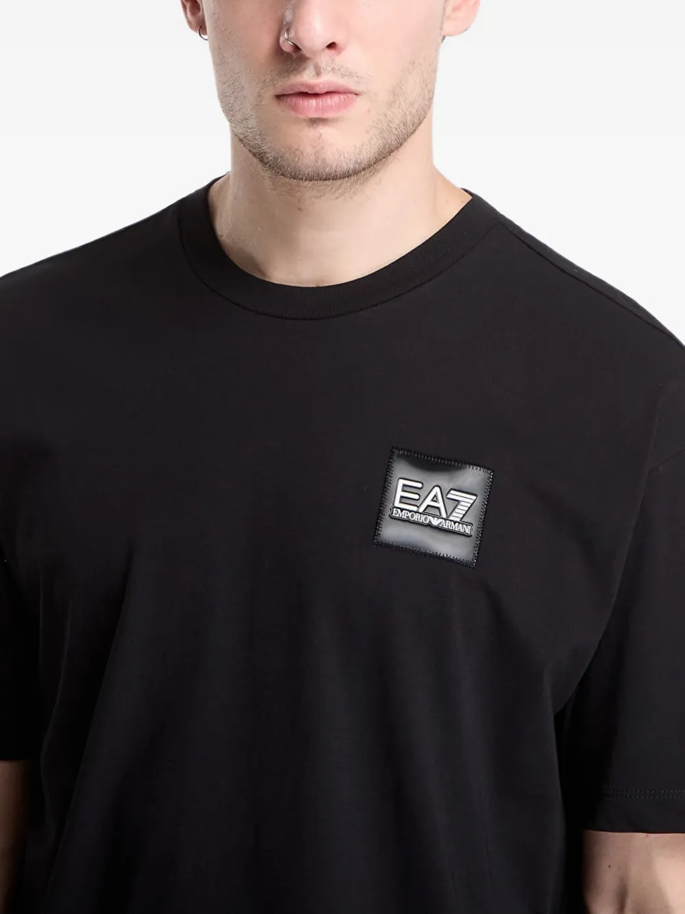 Ea7 Emporio Armani logo-patch T-shirt Zwart