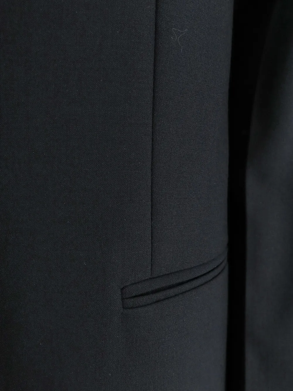 Closed single-breasted peak-lapel blazer Zwart