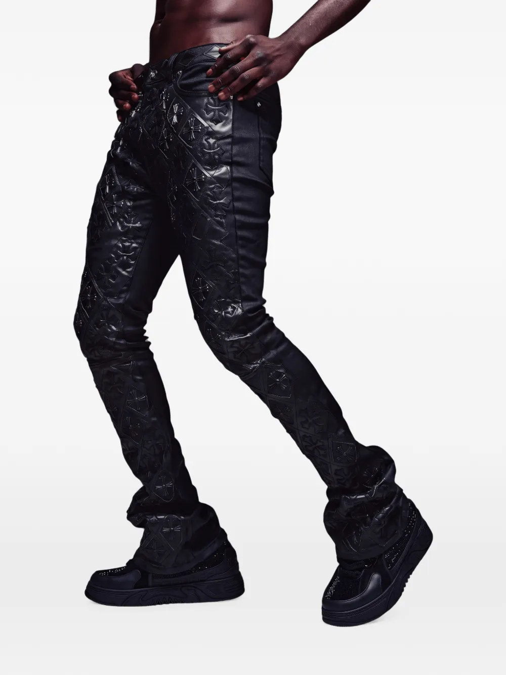 Guapi Quilted-panel Relic Jeans In Black