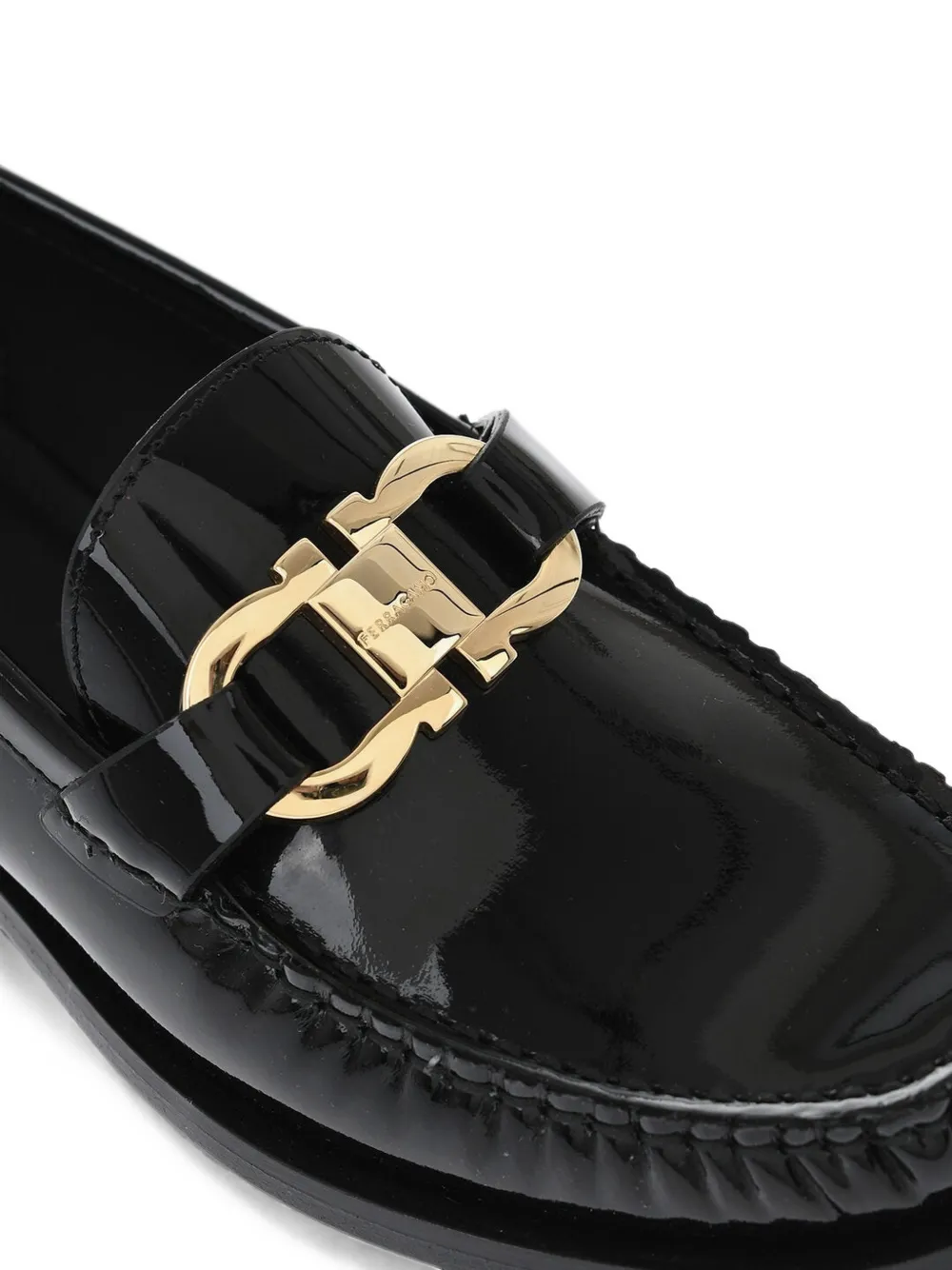 Ferragamo patent leather loafers Maryan with gold Gancini detail Zwart