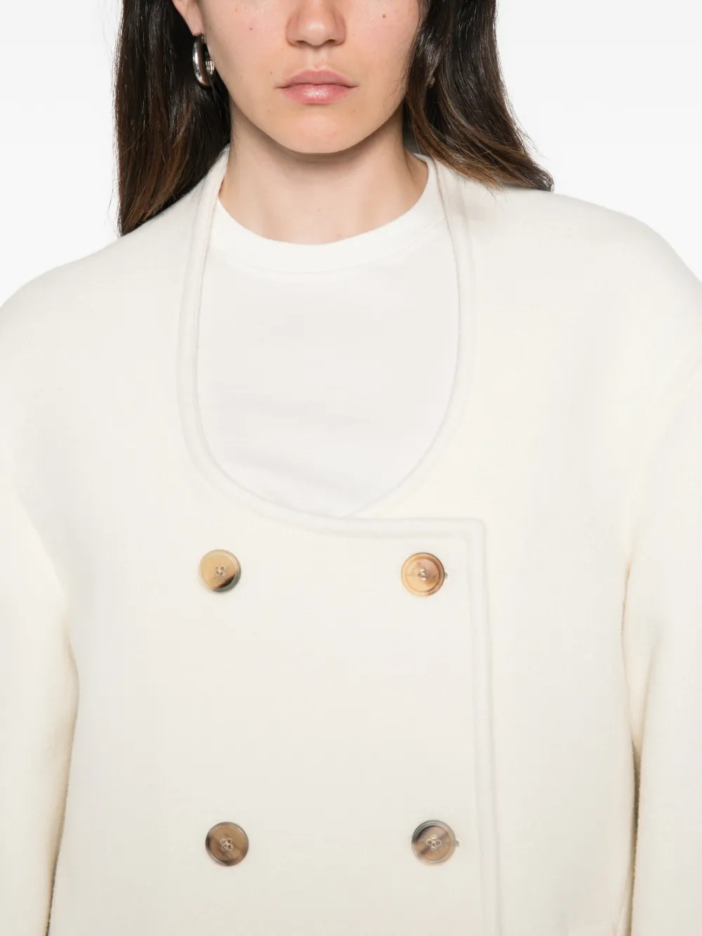 Malo Jas met dubbele rij knopen en diepe ronde hals Beige