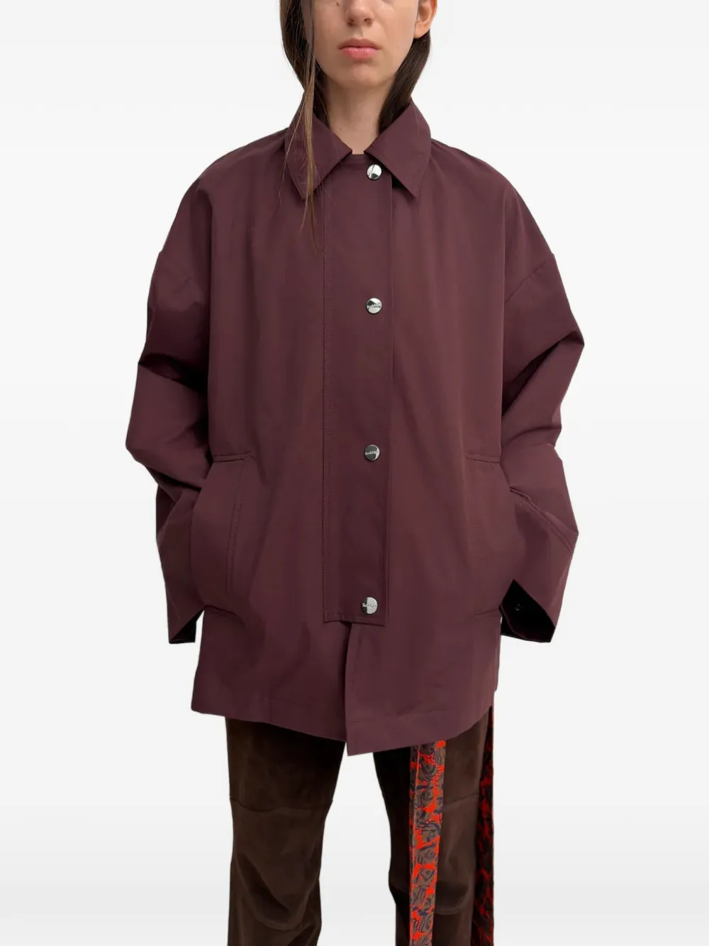 Rodebjer Jack met capedetail en drukknoop Bruin