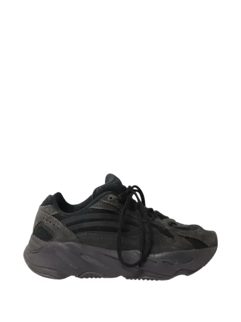adidas Yeezy Boost 700 V2 Vanta sneakers
