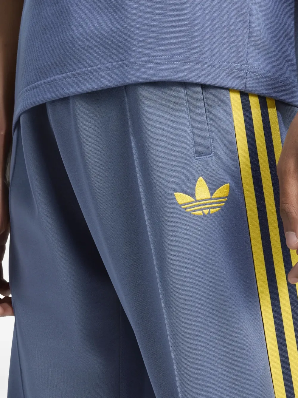 adidas logo-embroidered side-stripe track pants Blauw