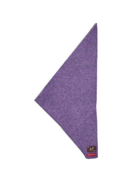 B.B. Walace	 knitted triangular bandana
