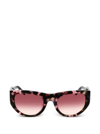 DKNY