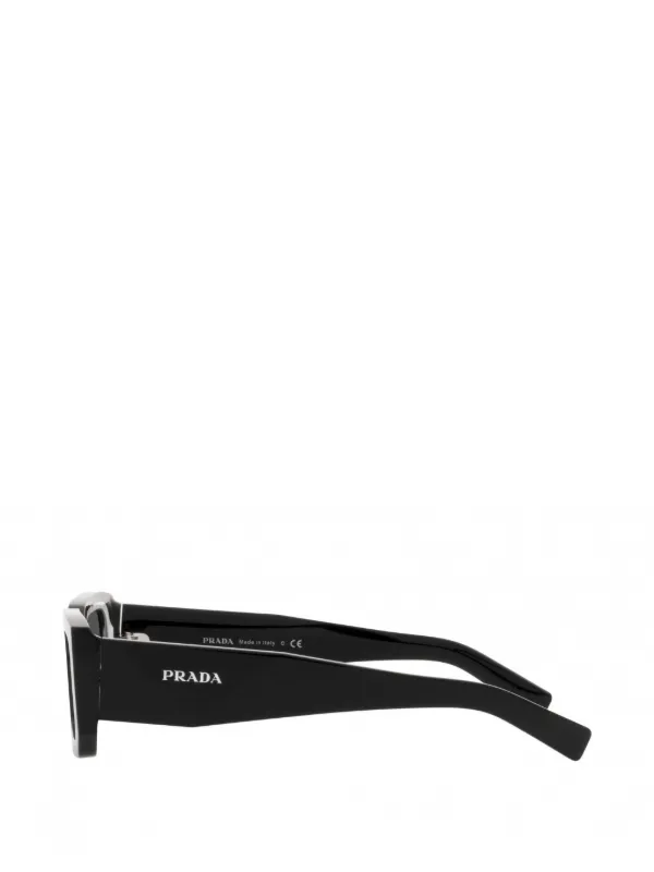 Prada Eyewear スクエアフレーム サングラス | ブラック | FARFETCH JP