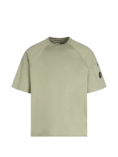 C.P. Company Camiseta mangas raglã com detalhe Lens