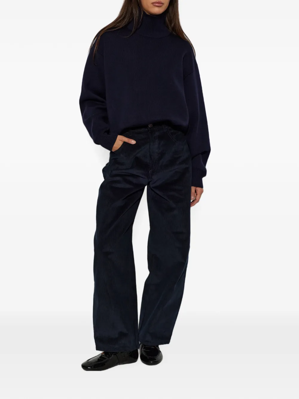 Róhe Buttoned Corduroy Trousers in Blue, view 2