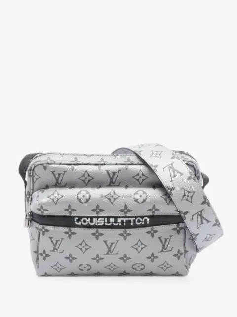 Louis Vuitton Pre-Owned 2017 Monogram Reflective messenger bag