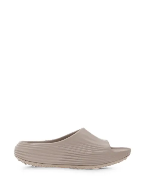 Nike ReactX Rejuven8 slides