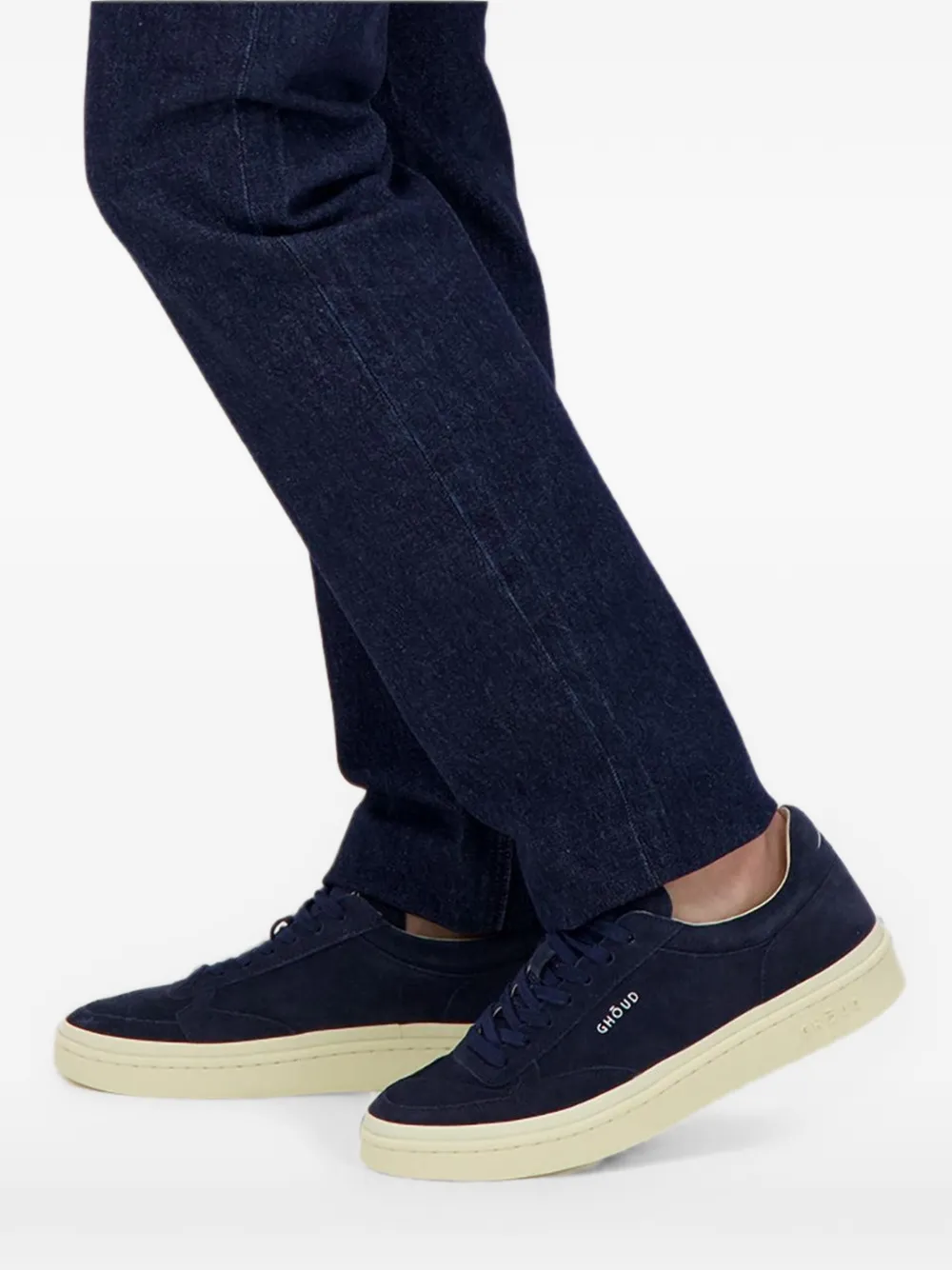 GHŌUD logo-embroidered suede sneakers Blauw
