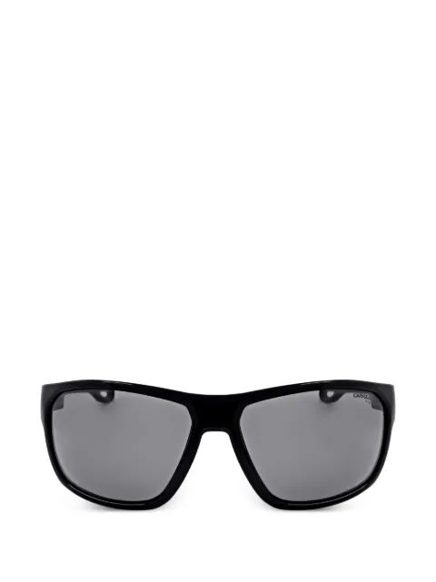 Carrera gafas de sol con lentes tintadas
