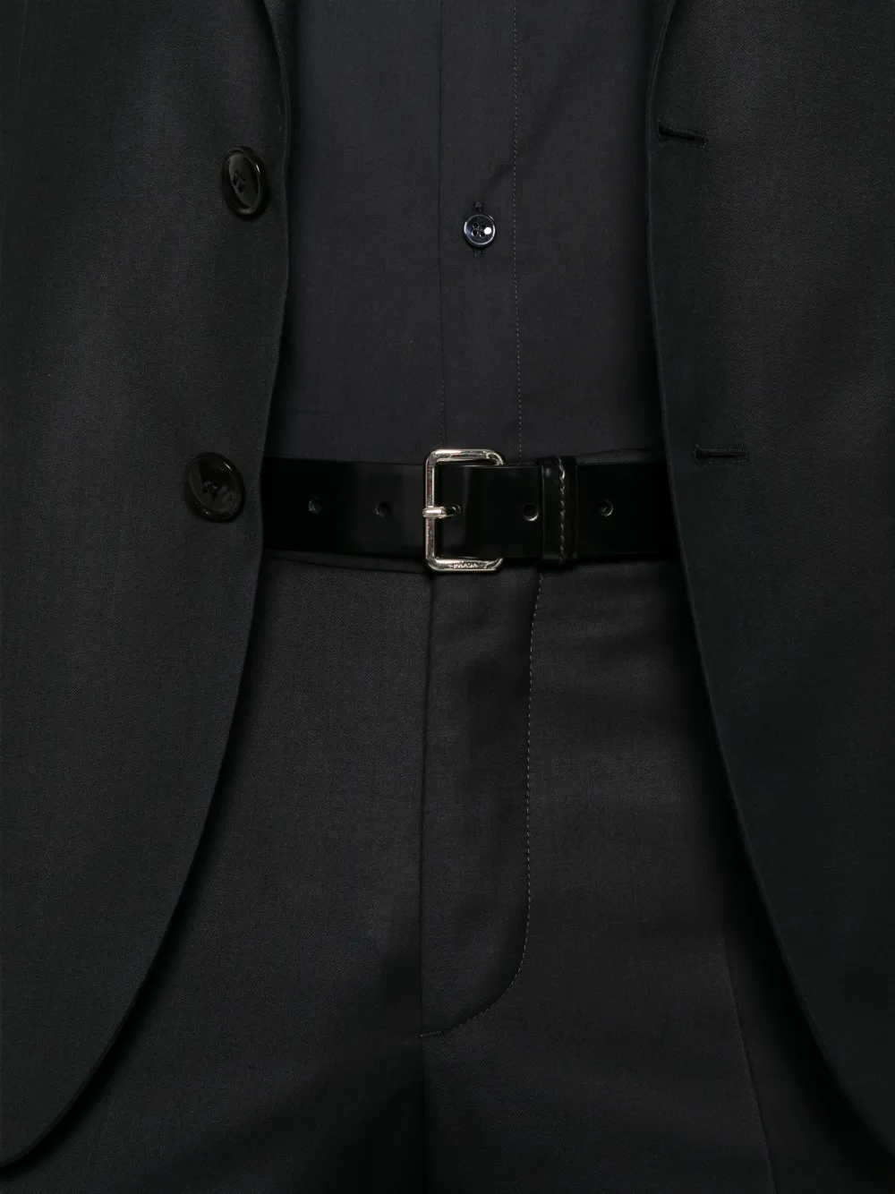 Giorgio Armani Soho pak met enkele rij knopen van scheerwol en kasjmier Blauw