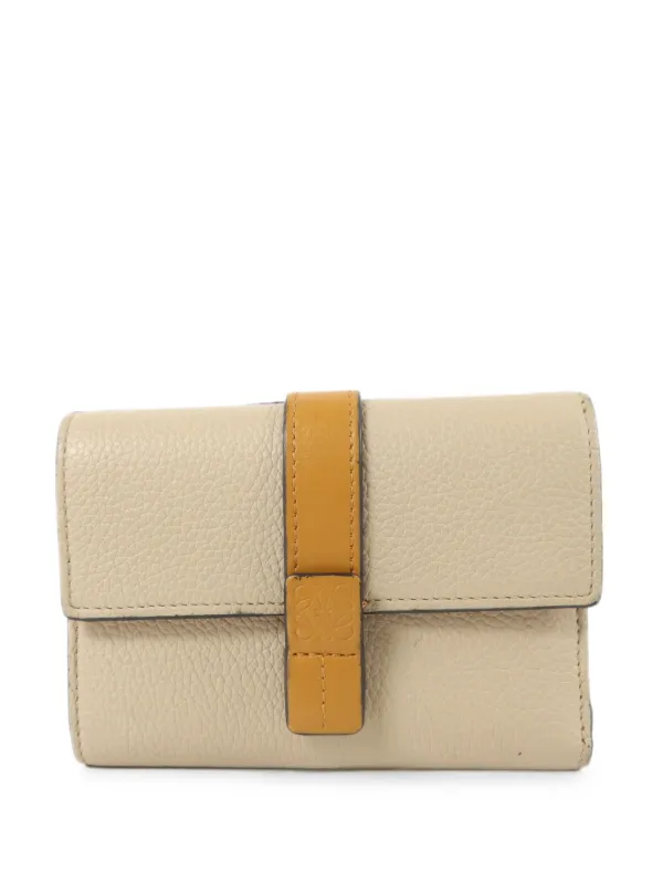 Loewe Pre-owned Small Vertical Trifold Wallet in Neutrals