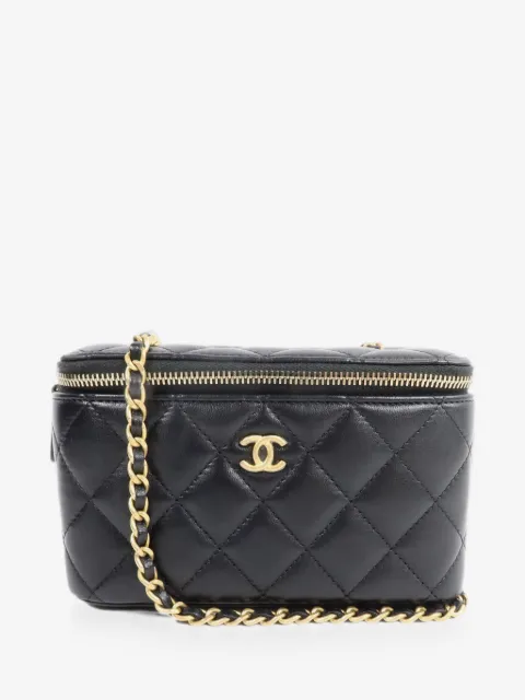 CHANEL Pre-Owned bolsa crossbody con logo CC entrelazado