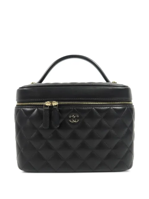 CHANEL Pre-Owned CC logo-detail diamond-quilted vanity bag