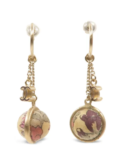 CHANEL Pre-Owned CC floral-print earrings