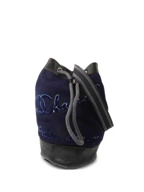 CHANEL Pre-Owned сумка-ведро с кулиской и вышивкой CC