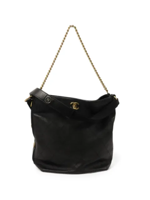 CHANEL Pre-Owned CC turn-lock diamond-quilted bucket bag