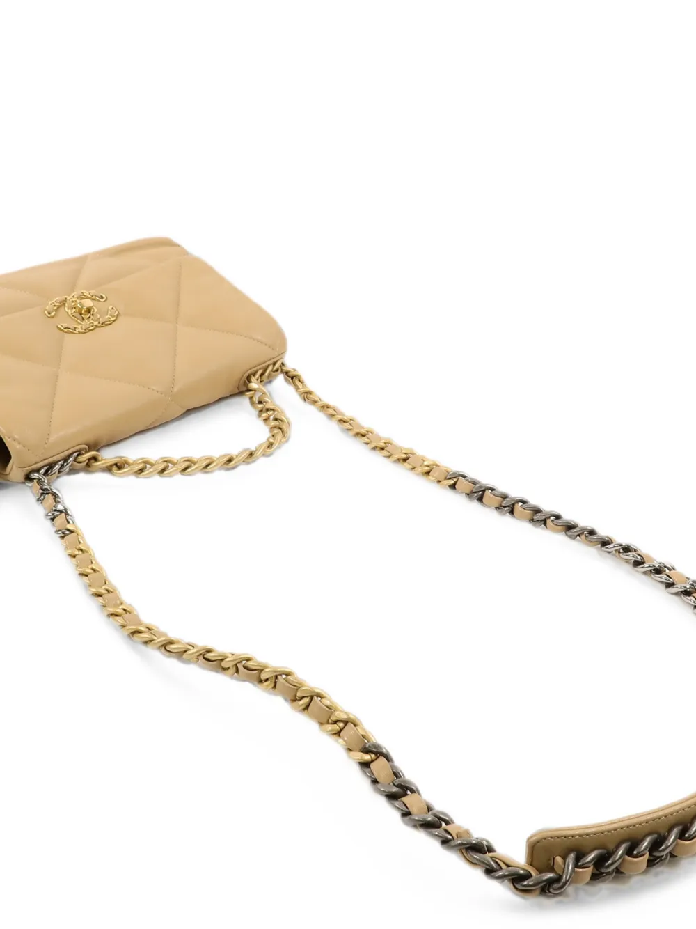CHANEL Pre-Owned Medium 19 gewatteerde schoudertas met diamant-patroon Beige