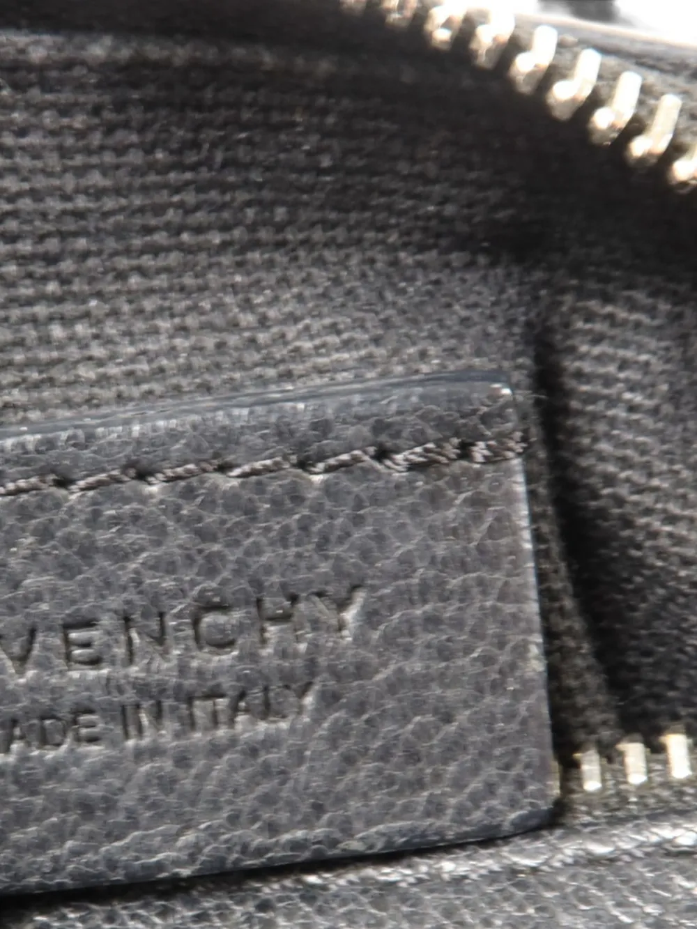 ジバンシー パンドラ キューブ ポーチ レザー チャーム キーホルダー Givenchy Pre-Owned パンドラ レザーポーチ | ブラック | FARFETCH JP