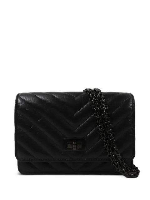 CHANEL Pre-Owned bolso de hombro 2.55 mini con acolchado chevron