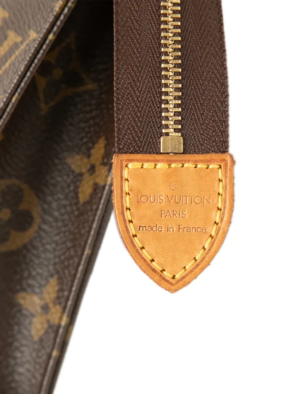Louis Vuitton Pre-Owned 2004 Monogram Toiletry Pouch 19 Clutch Bag