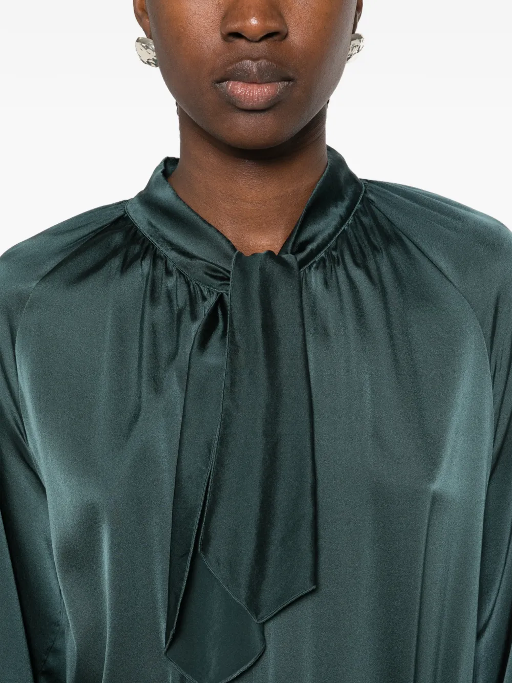 Forte satin-finish bow-tie midi dress Groen