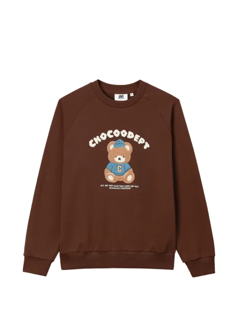 CHOCOOLATE bear-patch long-sleeve sweatshirt