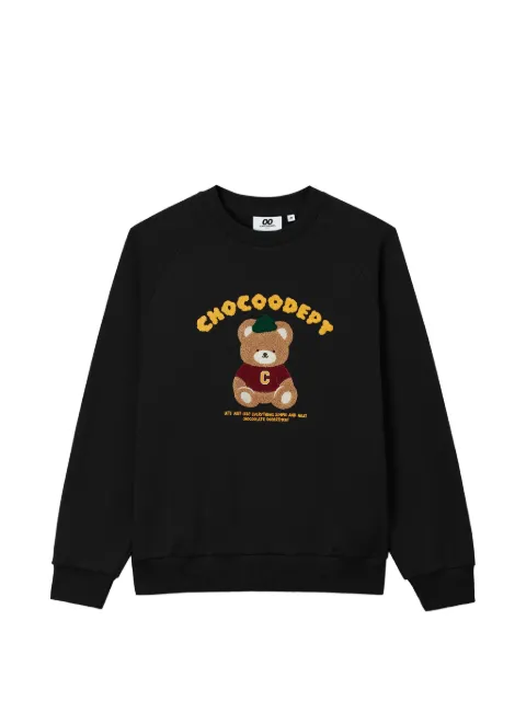 CHOCOOLATE bear-patch long-sleeve sweatshirt