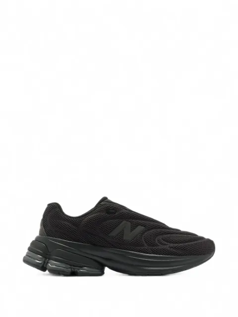 New Balance mesh panelled sneakers