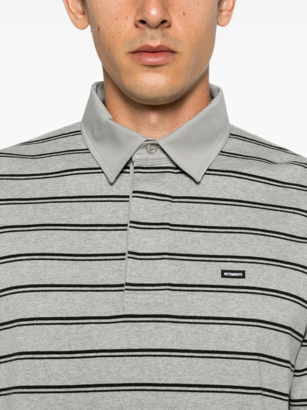 VETEMENTS Gestreept poloshirt Grijs