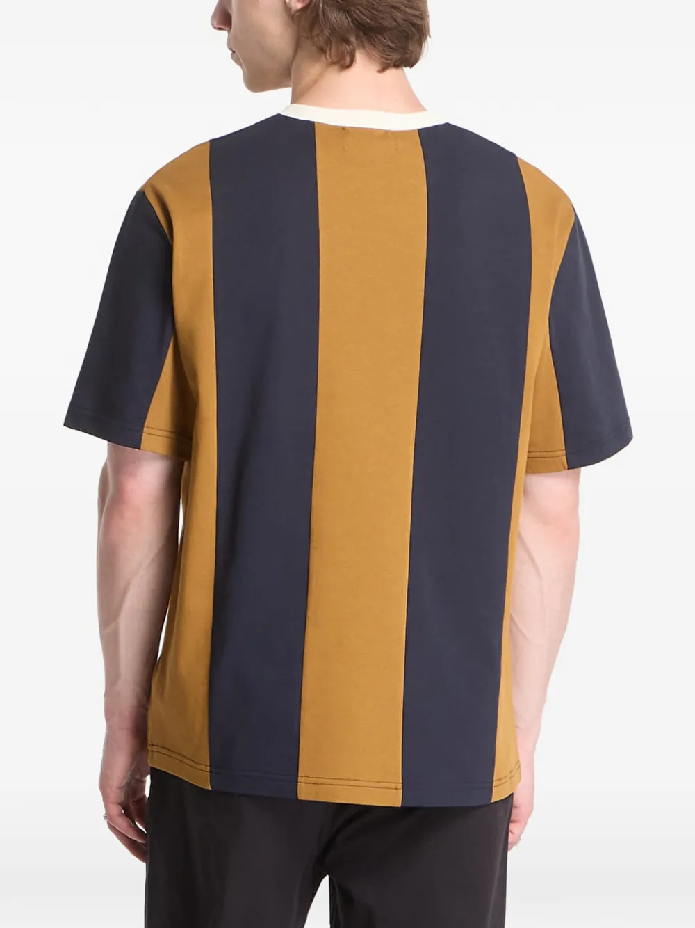 Fred Perry T-shirt met verticale streep en logo-print Bruin