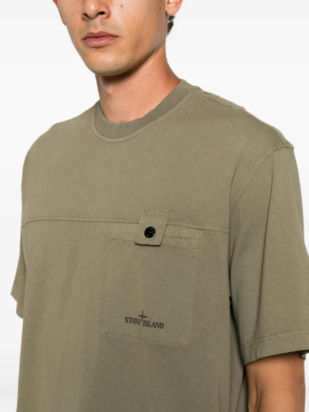 Stone Island T-shirt met borstzak Groen
