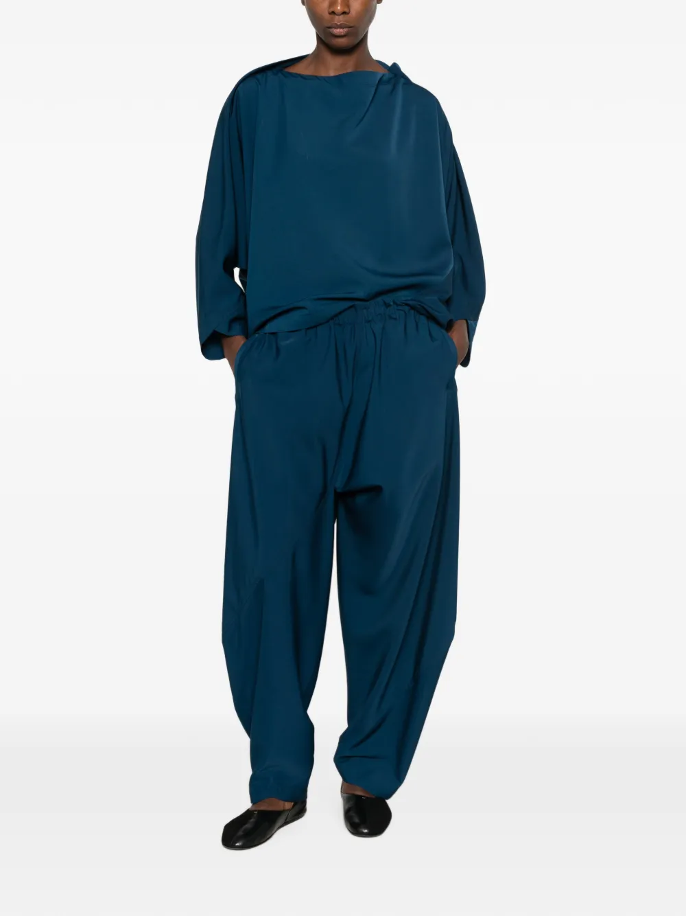 132 5. Issey Miyake Gedrapeerde top met boothals Blauw
