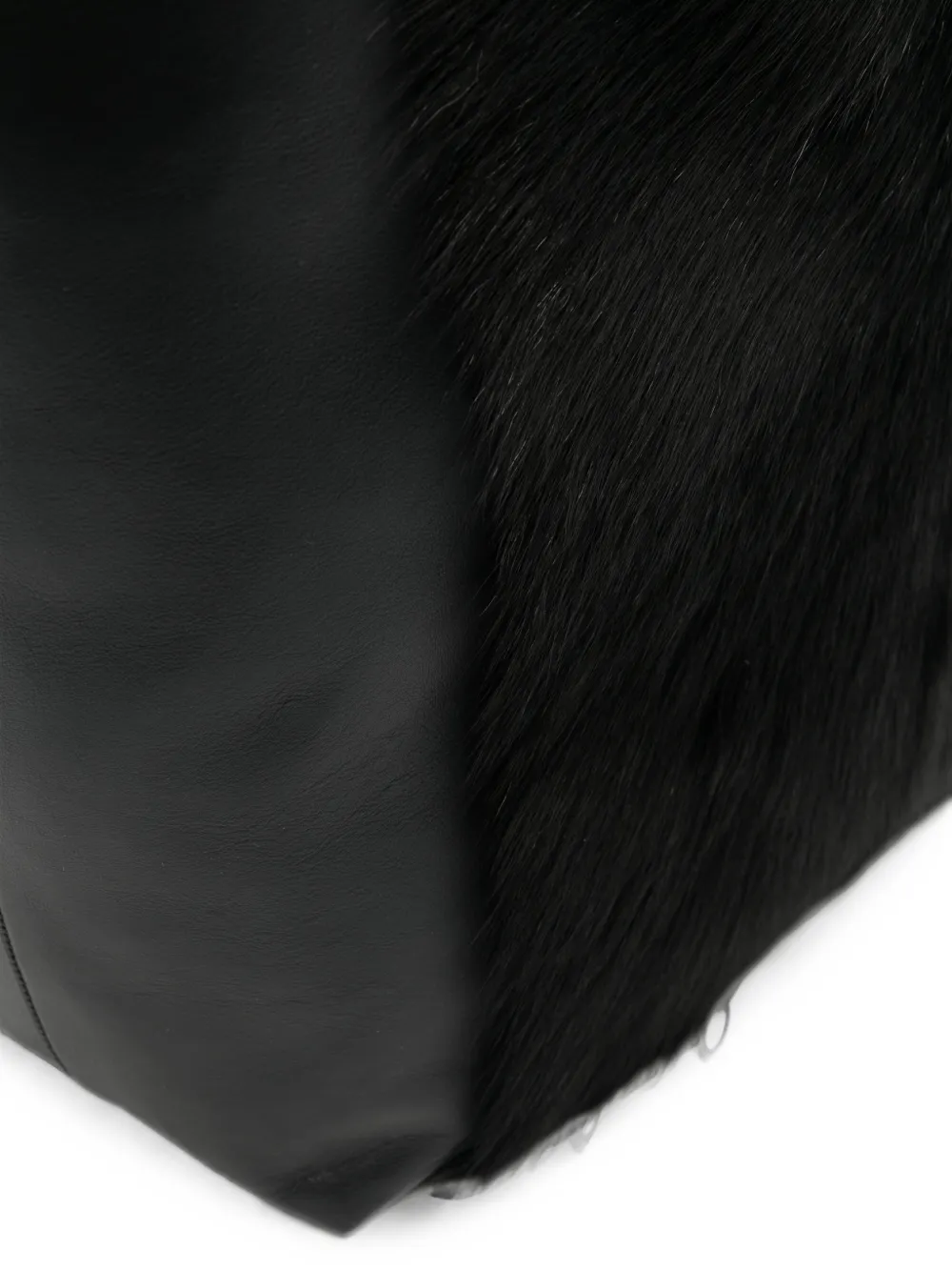 TOTEME Roam goat hair tote bag Zwart