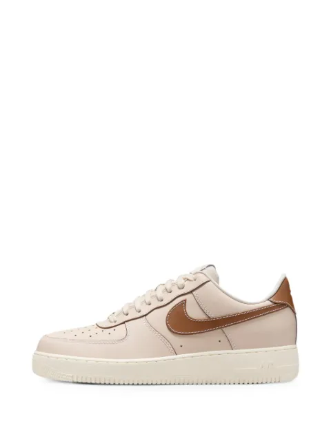 Nike Air Force 1 '07 shoes
