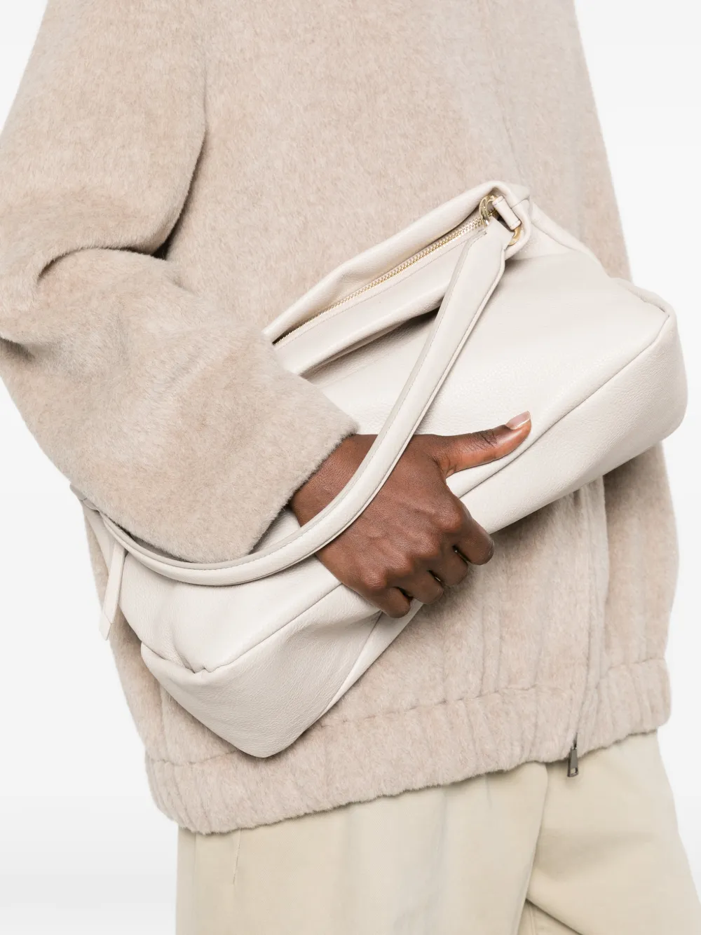 AIGNER Paola leren schoudertas met textuur Beige