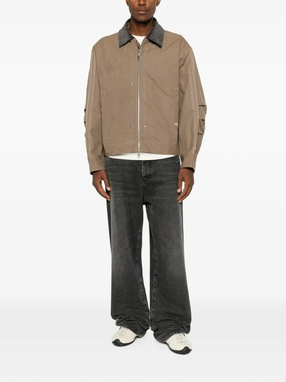 adidas Jack met ribfluwelen kraag en borduurwerk Beige