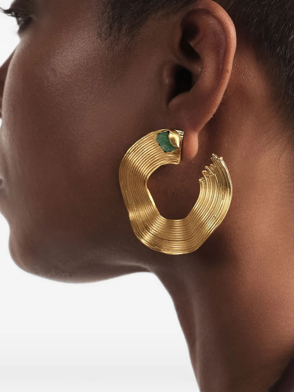 FENOMENA Aretes Opened Emerald Maxi Waves earrings - Oro