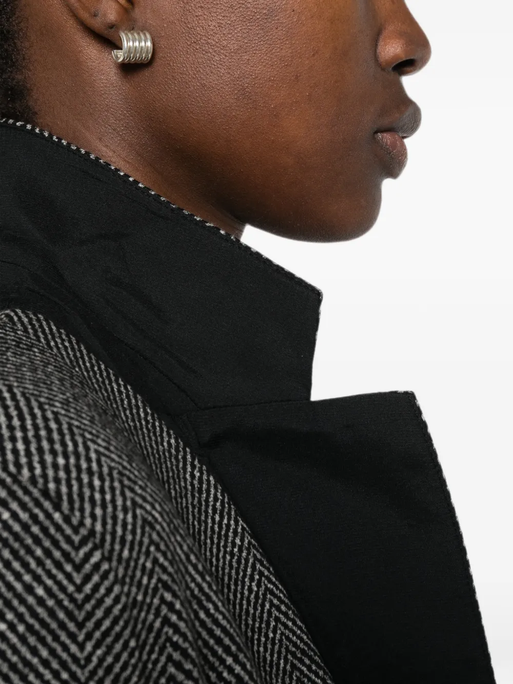 Emporio Armani Jack met visgraatpatroon en enkele rij knopen Grijs