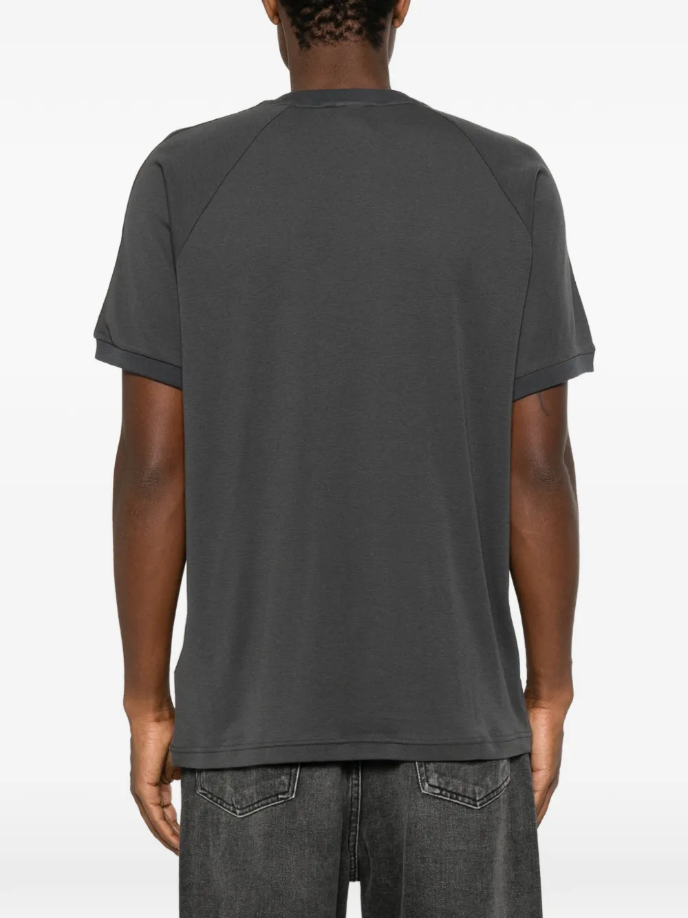 adidas T-shirt met logopatch en raglan mouwen Grijs