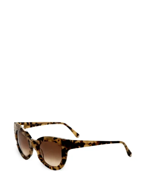 TURA lentes de sol Christy con armazón cat eye en colaboración con Kate Young 