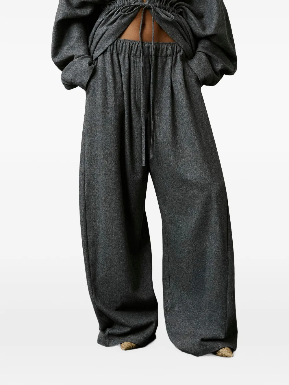 THELATEST Dora broek met elastische taille en trekkoord Grijs